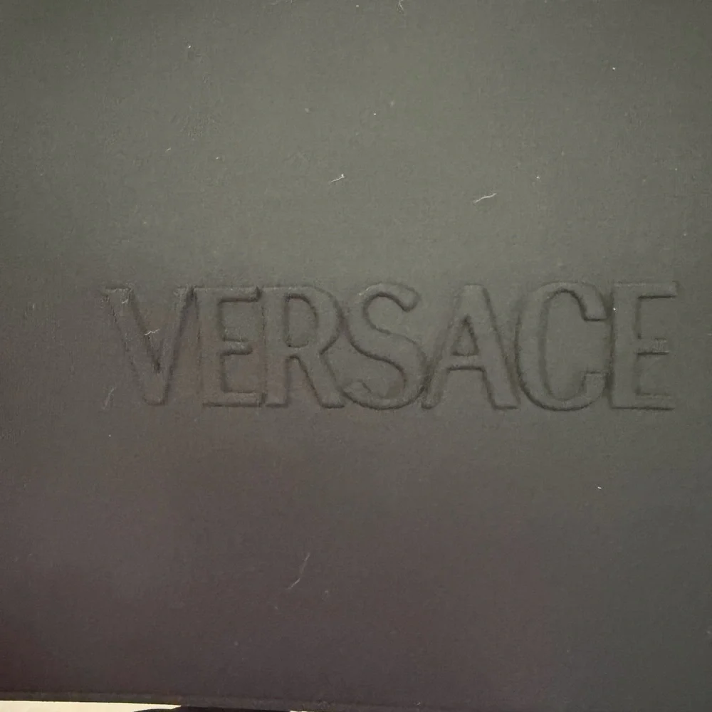 Versace authentic black